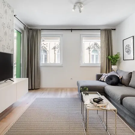Apartamento Cosy Tolnai